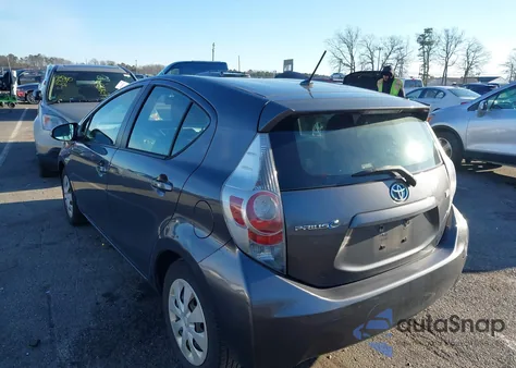 2012 Toyota Prius C Two z USA, uszkodzony, nr VIN JTDKDTB37C1505831